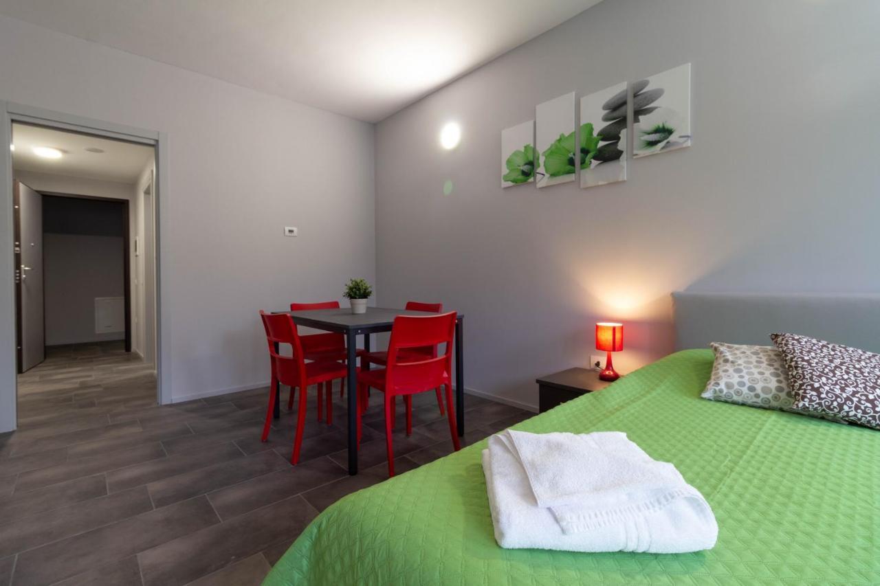 Appartamento Lime - Affitti Brevi Italia Lecco Exterior foto